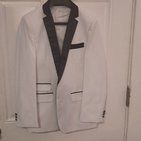 Boys Suit Jacket/Dinner Jacket - Picture 4 of 6